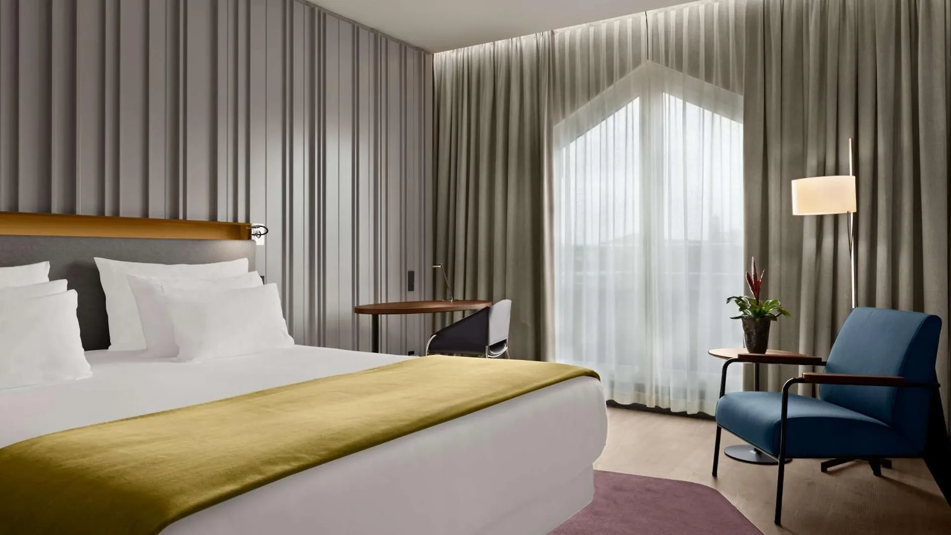 Nh Collection Amsterdam Flower Market Hotel